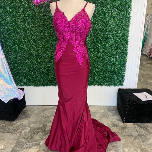 Portia Scarlett Dresses & Skirts - Plum Portia Scarlett gown NWT